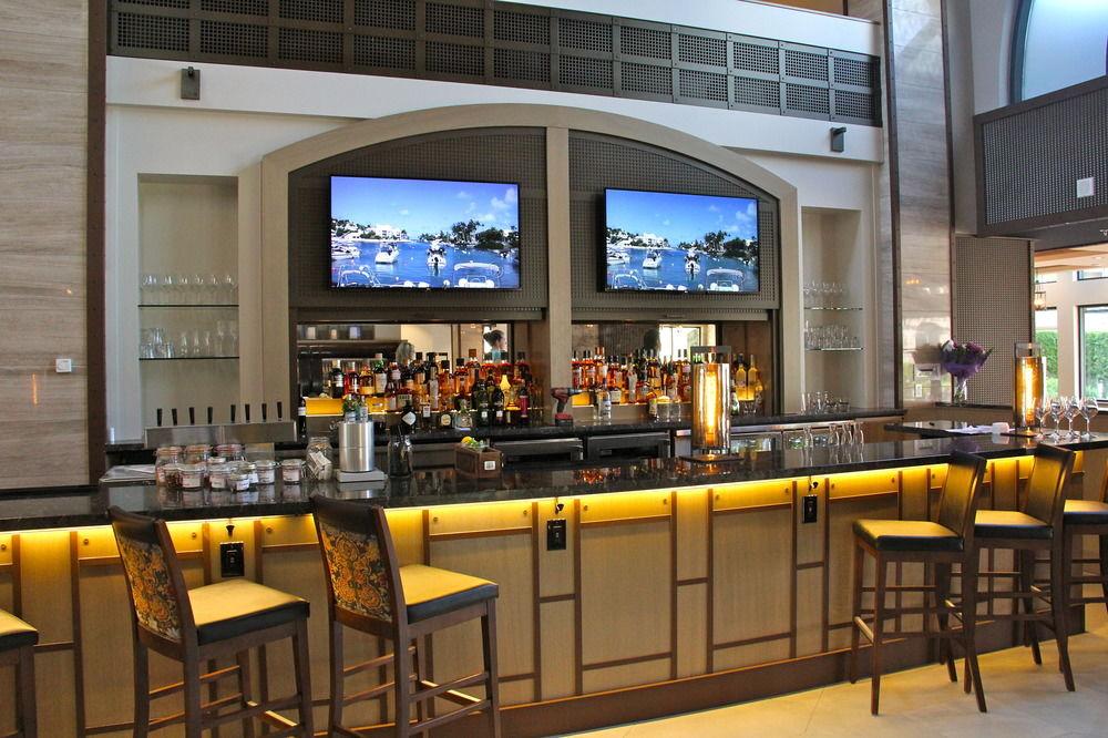 The Royal Kelowna - Bellstar Hotels & Resorts מראה חיצוני תמונה
